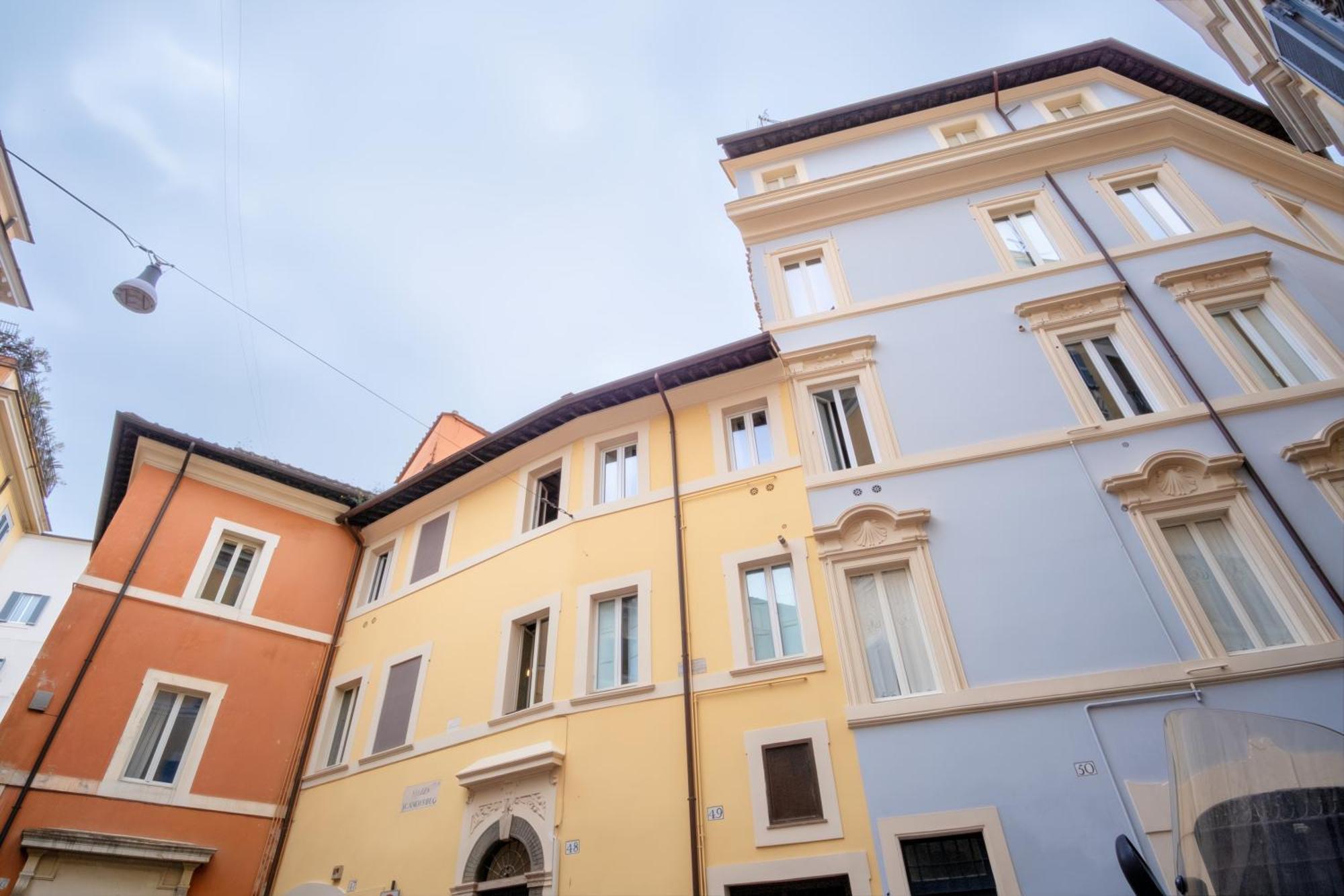 Apartment Elegantis Trevi - Just 50m From Trevi Fountain Rom