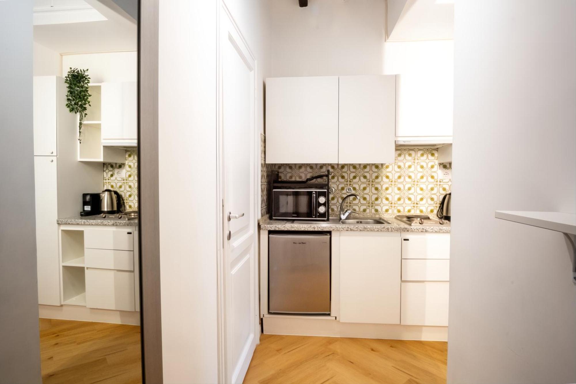 Elegantis Trevi - Just 50m From Trevi Fountain Apartment *